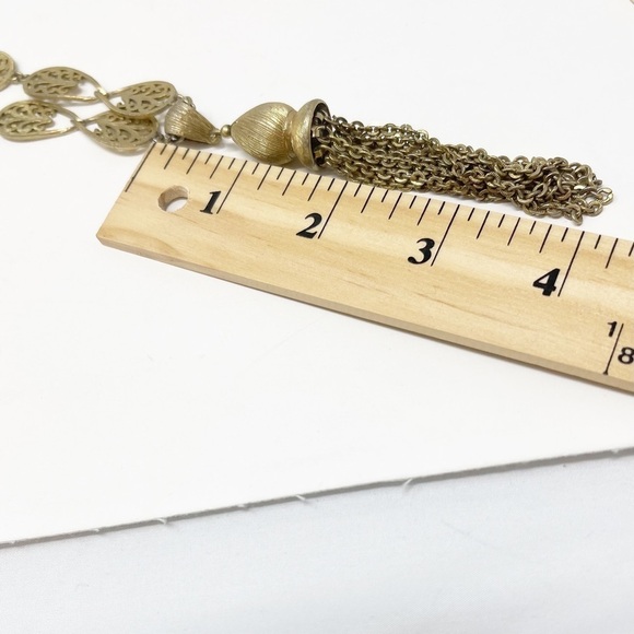 Vintage Gold Tone Tassel Necklace - Picture 13 of 13
